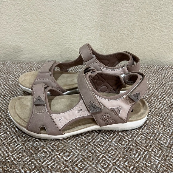 Earth Origins Skylar Womens Sandal Light Pink US Sz 8.5 Lightweight Casual EUC - Picture 2 of 8